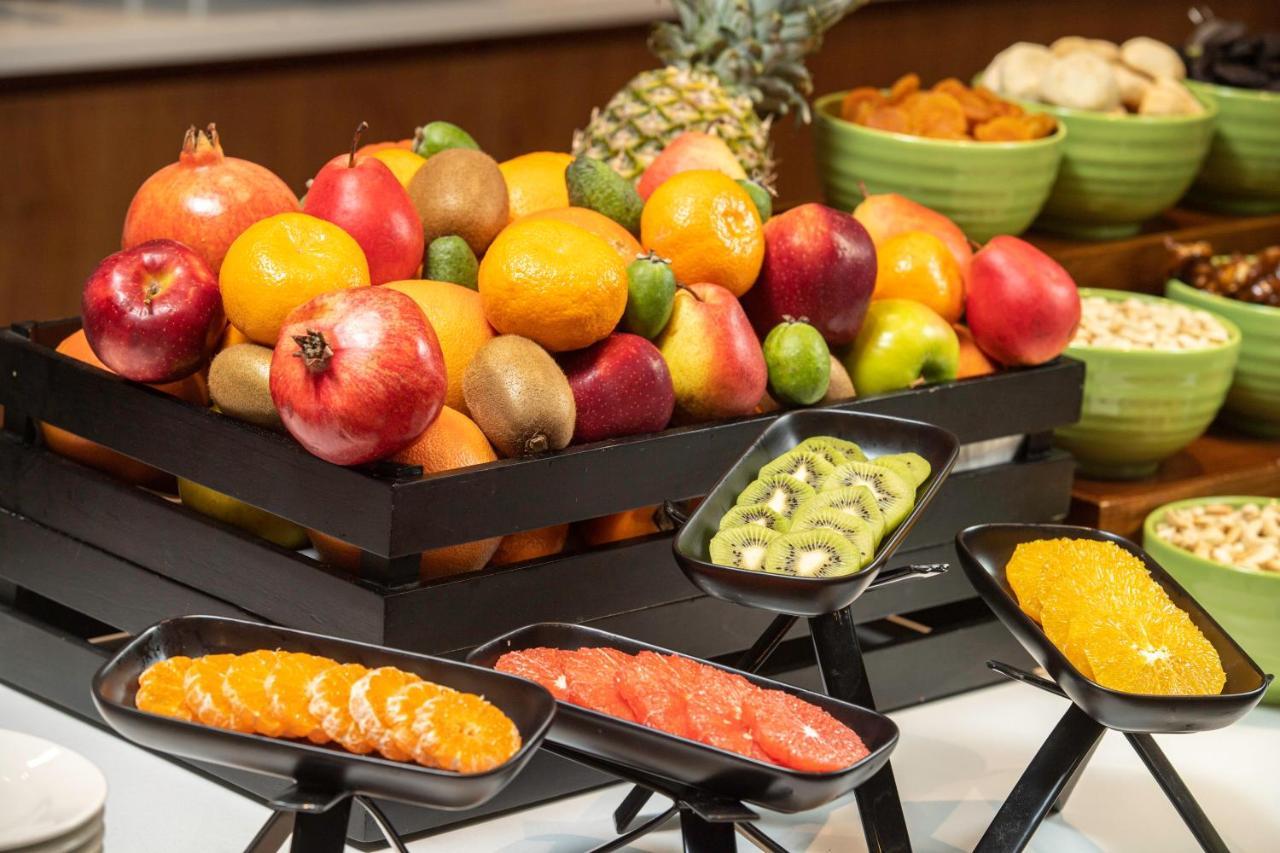 Holiday Inn Yerevan - Republic Square By Ihg Zewnętrze zdjęcie