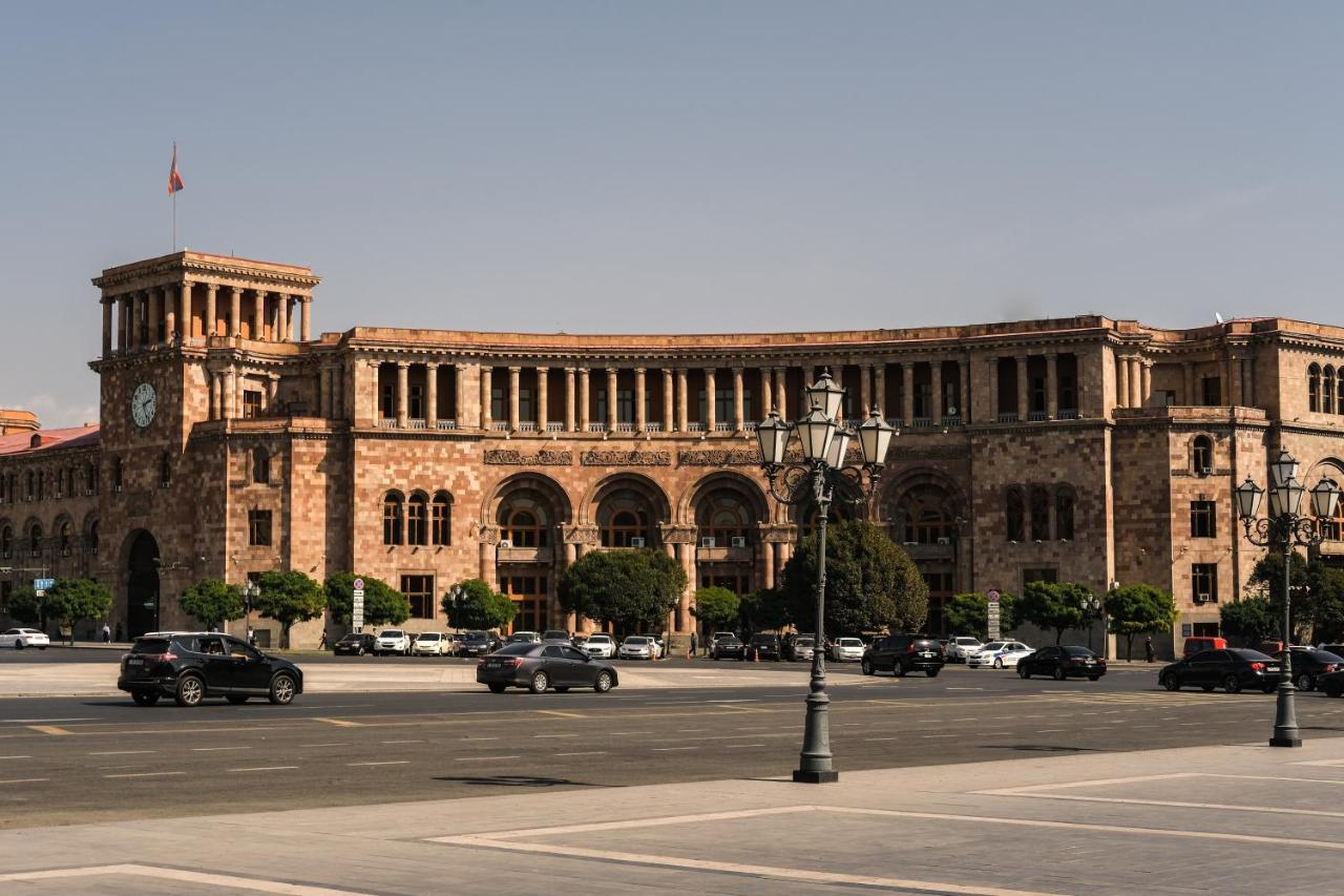 Holiday Inn Yerevan - Republic Square By Ihg Zewnętrze zdjęcie